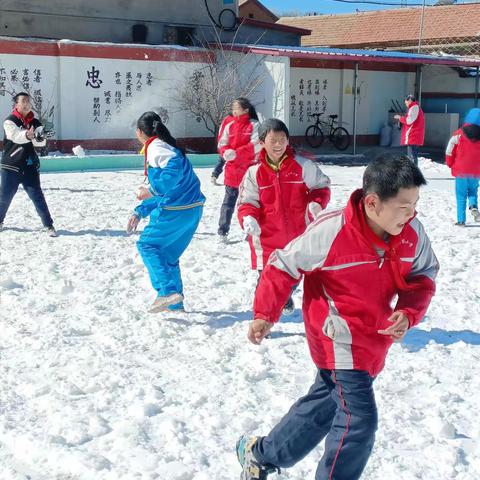 感受美丽冰雪，共建平安校园