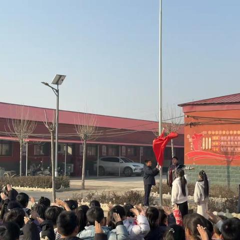 争做文明学生，共筑美好校园—城隍小学升旗仪式