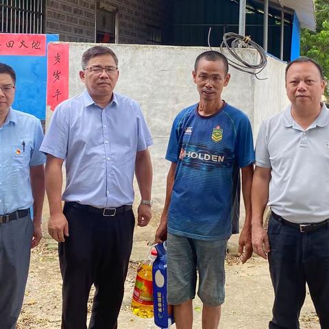 市菜篮子产业集团走访慰问脱贫巩固户