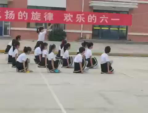 （二）“飞扬的旋律，欢乐的六一”——莱阳市沐浴店中心初级中学庆六一文艺汇演（二）