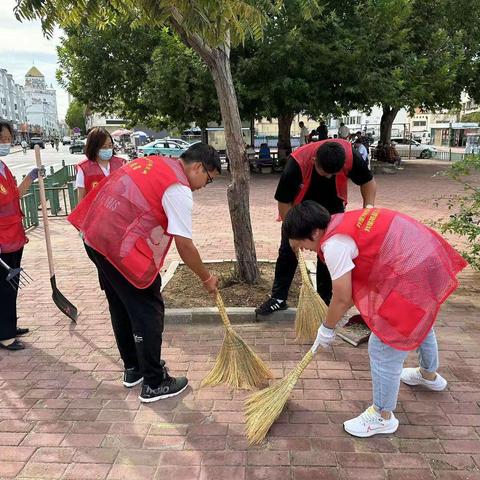 “双争”进行时｜清洁城市“面容” 擦亮文明“底色”——建设大街街道幸福里社区开展城市“双清”活动