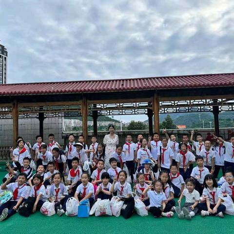 六一童梦趣享 班级欢乐食光——三明十二中三（2）班六一儿童节活动