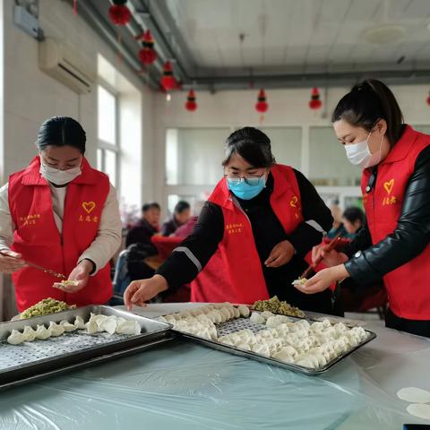 【学思想 强党性 抓基础 重提升】情系敬老院 饺子暖人心