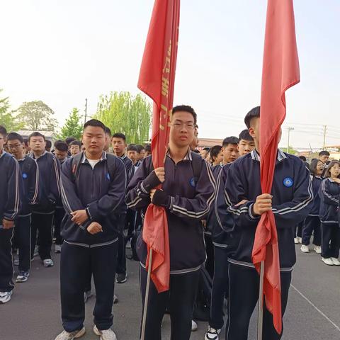 春光灿烂，研学相伴---23电子班文化穿越，研学活动