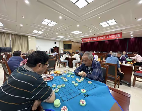 【疆电银龄】享棋语 竞牌技 引领离退休生活新风尚