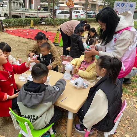 “五社联动·彩绘梦想，共绘童年”——榆山街道社区社会组织联合会与街道社工站、龙山社区开启创意之旅