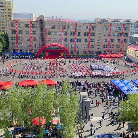 运动悦童心  逐梦向未来——新建小学隆重召开第46届校园亲子运动会