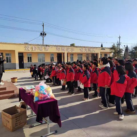 砥砺前行 榜样引领 ‍ ——伦掌镇许炉小学期末颁奖典礼