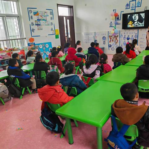 学习雷锋好榜样—杨家社区幼儿园雷锋学习日美篇