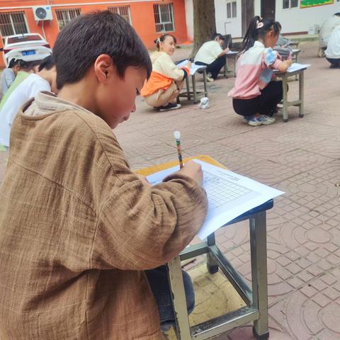 笔墨飘香满校园 书法比赛展风采——东杜中心小学书法比赛活动