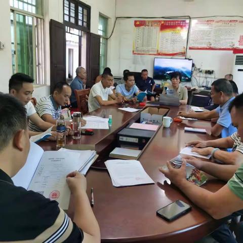 谢丽果律师在文书村委会开展《民法典》暨“法律明白人”培训法治讲座