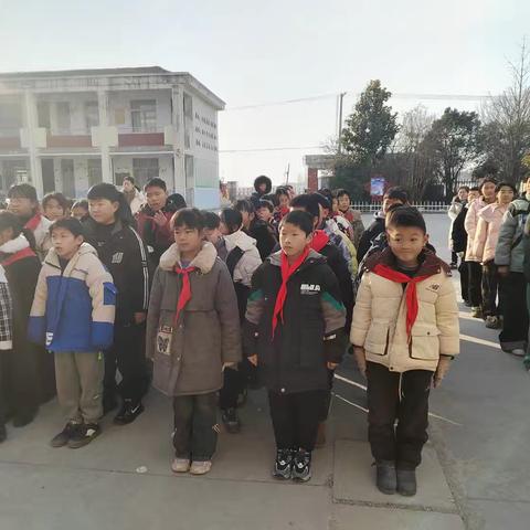 庆元旦 迎新年 ——唐楼小学第十八周主题升旗仪式