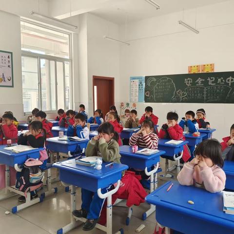 焦园乡晨曦小学“两操”活动