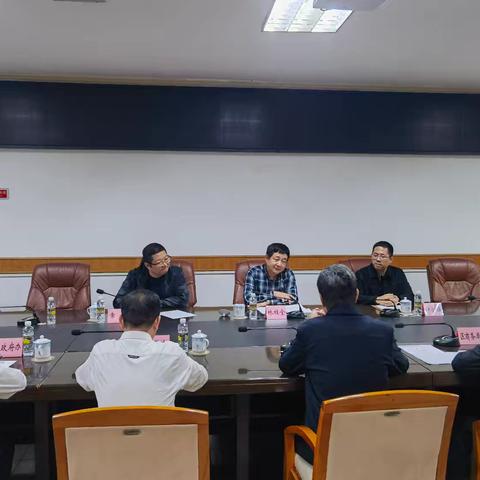 龙华区政府召开企业见面会