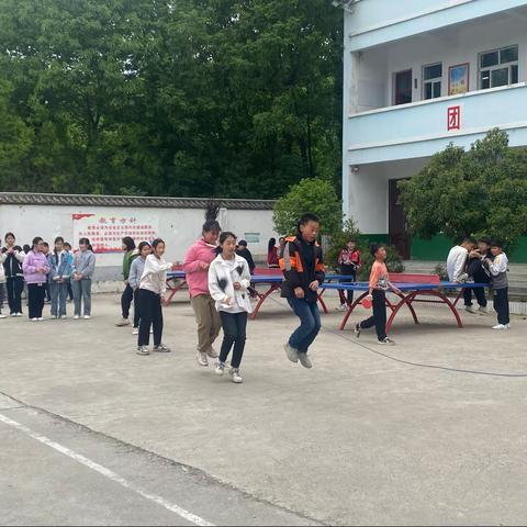 多彩的我们——团城第一小学少年宫活动日