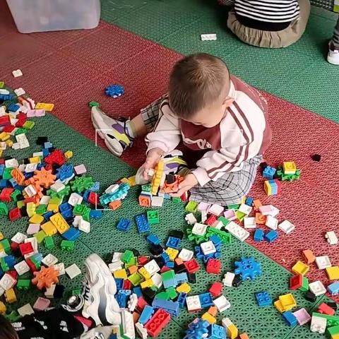 满天星托班4月1-26在园活动记录