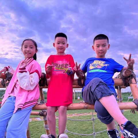 汽开区第二实验学校四年二班程安妮的假期生活