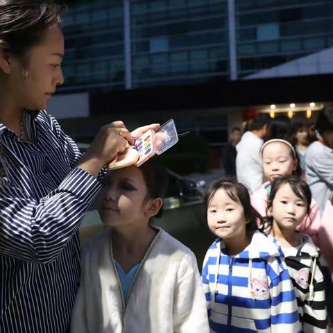 舞韵致青春，逐梦新时代