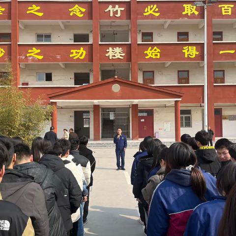 消防安全进校园 携手共筑防火墙——太平镇第一初级中学携手县消防大队开展消防安全进校园活动