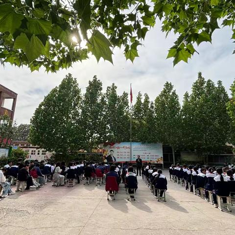 青春飞扬展风采 红歌嘹亮颂华章 ——太平镇一中庆五一班级风采大赛纪实