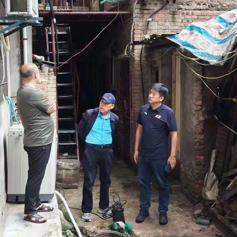 汛期隐患记心中‖青年路街道检查防汛重点部位应对情况