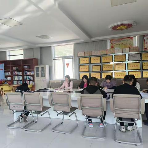 黄龙：召开深入贯彻落实中央八项规定精神学习教育总结会