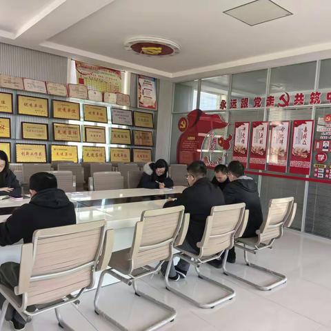 黄龙：安排部署年度重点工作