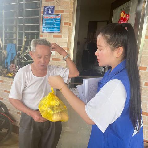 “四月春风暖人心，孝老敬老显真情”爱老宣传活动