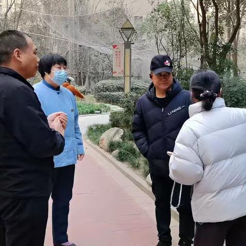 零距离服务队||以查促改，携手共筑美丽家园