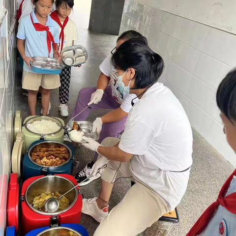 组织好学校营养餐，做孩子健康成长"护航者"——贾汪区汴塘镇半楼小学师生营养餐剪辑