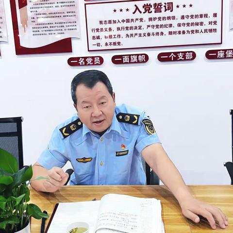 一线指导鼓干劲 亲切慰问暖人心 ——沣东分局张锻炼局长一行莅临上林所慰问指导工作