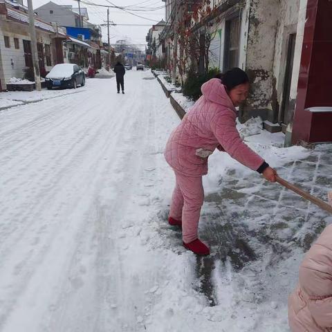 以雪为令，雪停路净。