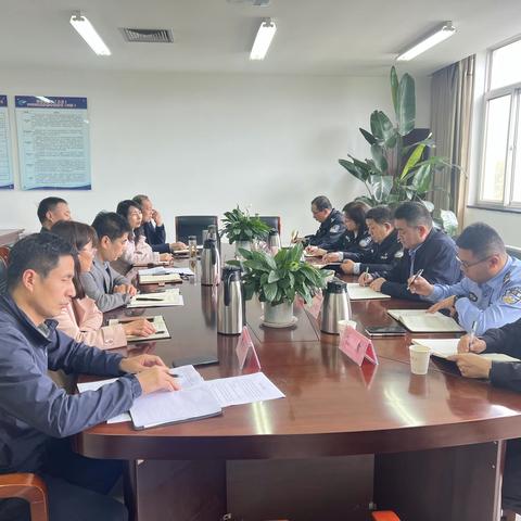 示范区交巡警支队来我公司开展座谈交流