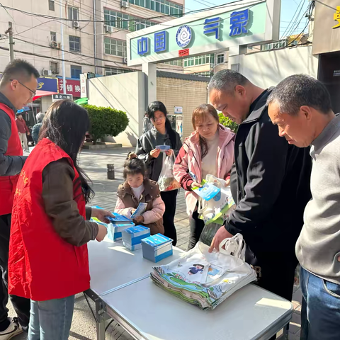 秦都：探索气象世界 点燃科普之光