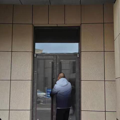 六个行动齐出力   服务用户保任务