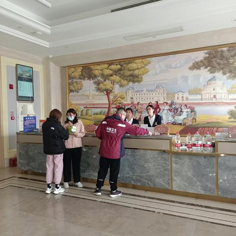 爱心呵护生命 行动抵御艾滋——县疾控中心开展艾滋病高危场所宣传干预活动