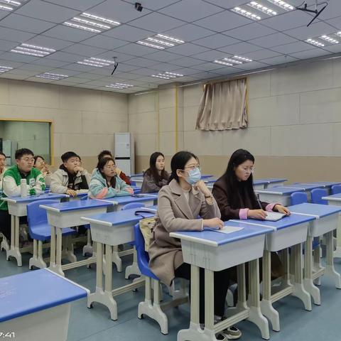 不忘初心，青春朝气永在；志在千秋，百年仍是少年。——青年教师成长联盟新教师培训大会