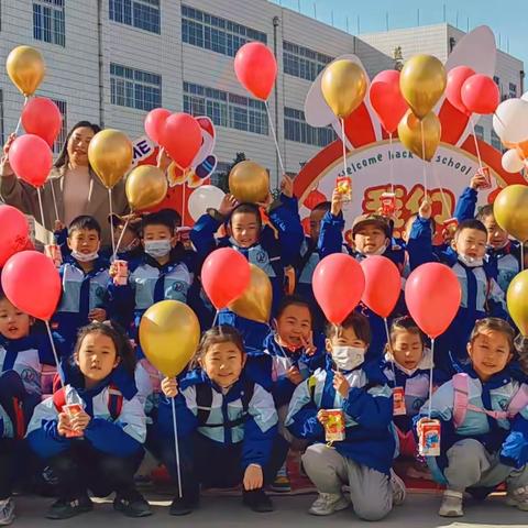 “教”下有路不停歇，   “践”行有光致前行----东风小学学前（5）班月活动集结