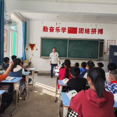 夏官营镇耿庄完全小学防震安全应急演练