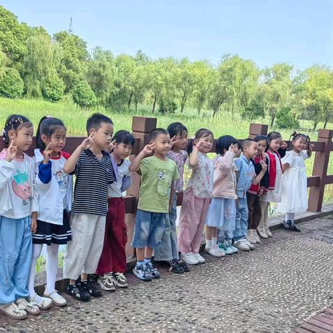 幼小衔接——凌笪镇中心幼儿园参观小学活动