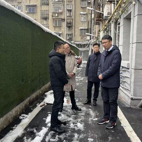 杨闲冬一行调研督导低温雨雪冰冻天气防范应对工作