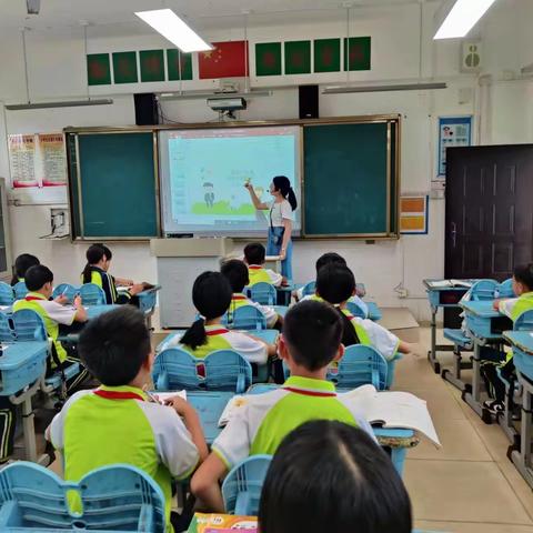 排查管制刀具、守护校园安全 海南师范大学附属三亚学校小学二部（原大茅小学）