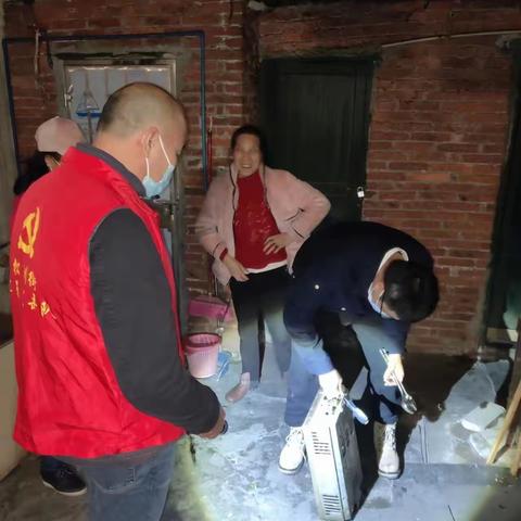 螺涌第一经济社党支部网格出租屋安全隐患清查活动