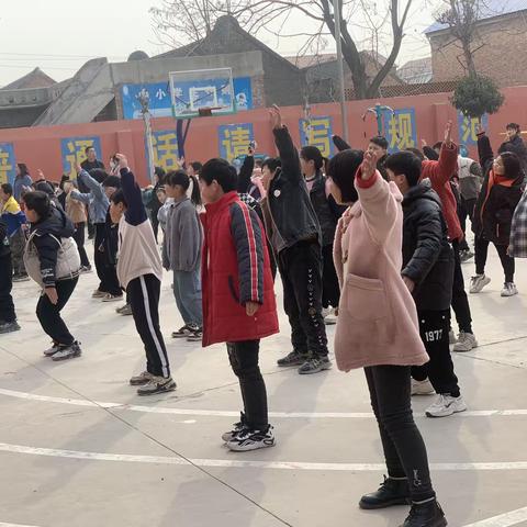 美在课间操----方里镇陈庄小学课间操活动