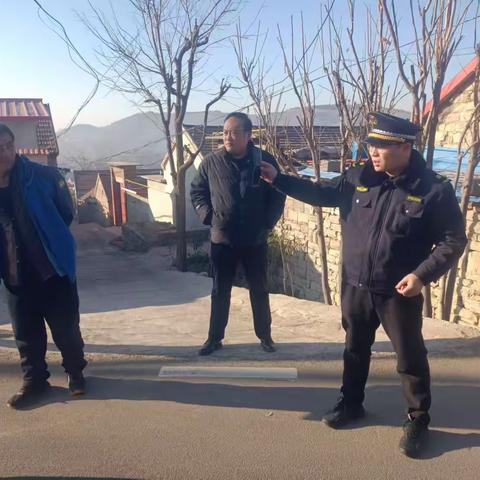 严查渣土车辆违规运输，规范运输行为
