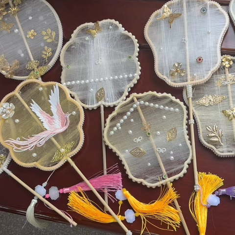 探秘蚕桑文化  巧制蚕丝扇