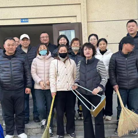 党建赋能物业，“红色矩阵”筑爱心防线--前魏社区公益岗全员响应