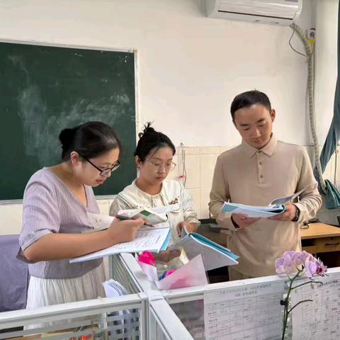 深耕常态课堂，研磨优质教学——小街子小学一年级数学组校级研究课活动