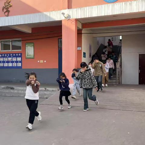 校园消防安全，你我共同守护 ——钟里学校消防安全主题教育