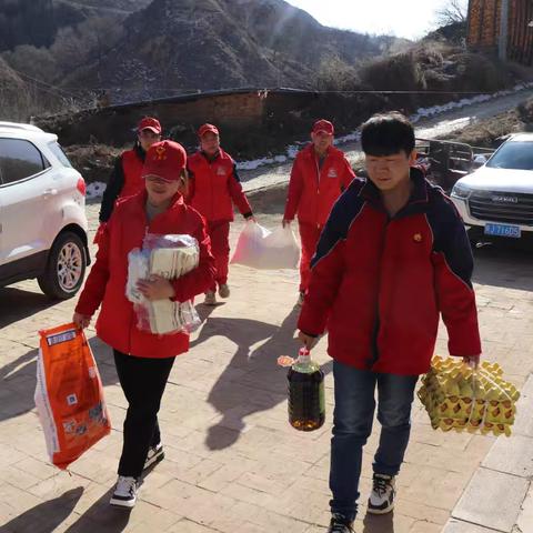 王台采油队：爱心帮扶  情暖乡村